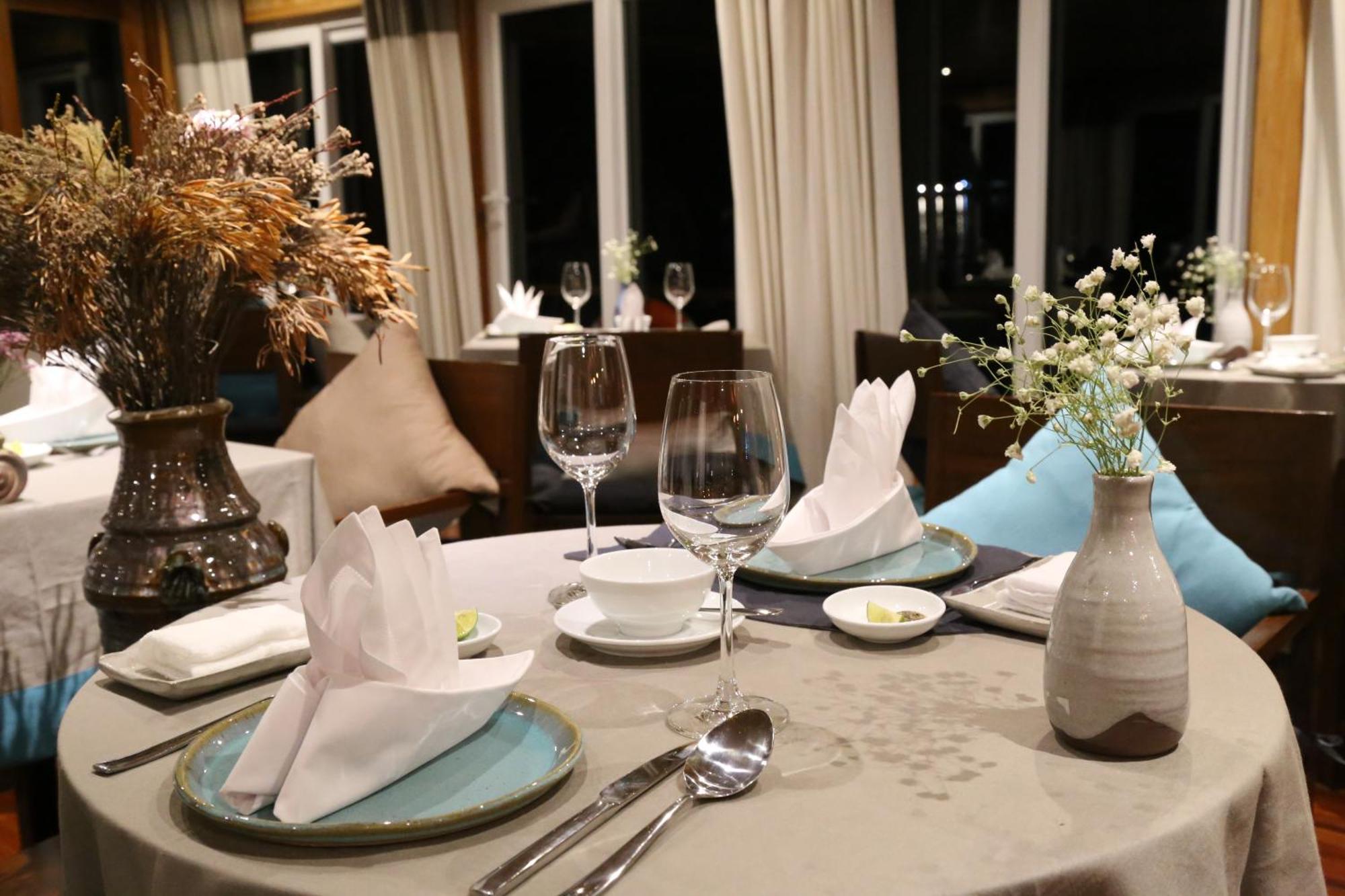 Secret Halong Cruise Hotel Ha Long Bagian luar foto