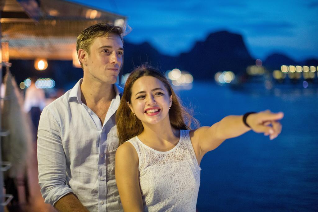 Secret Halong Cruise Hotel Ha Long Bagian luar foto