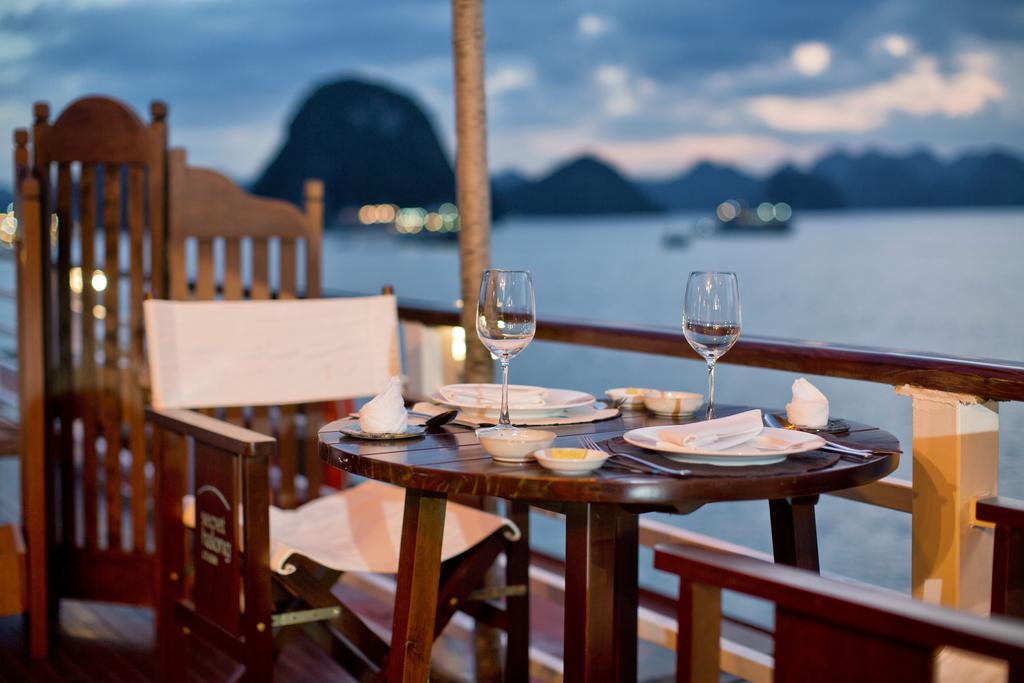 Secret Halong Cruise Hotel Ha Long Bagian luar foto