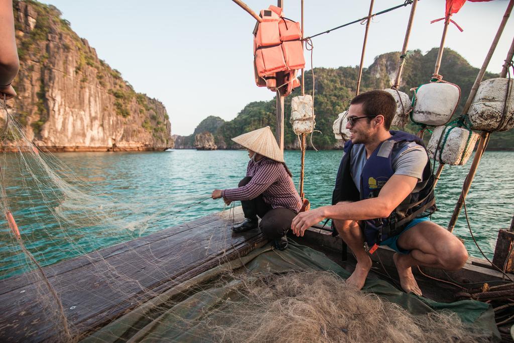 Secret Halong Cruise Hotel Ha Long Bagian luar foto